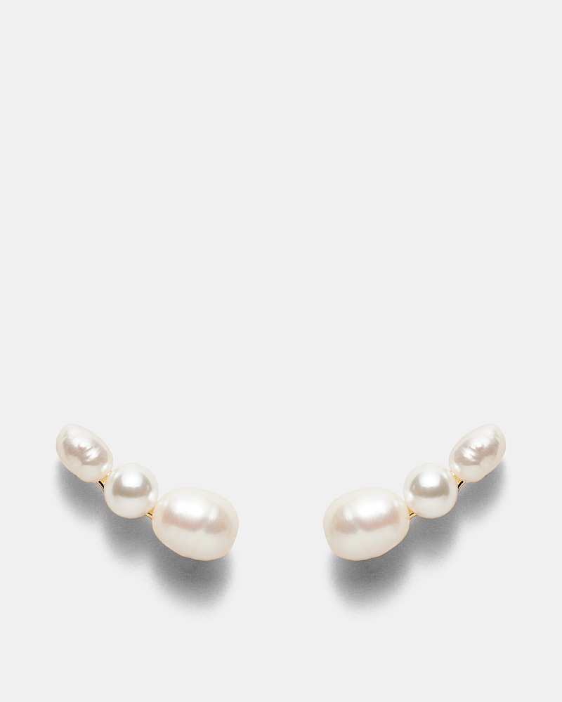 Mila Pearl Stud Earrings