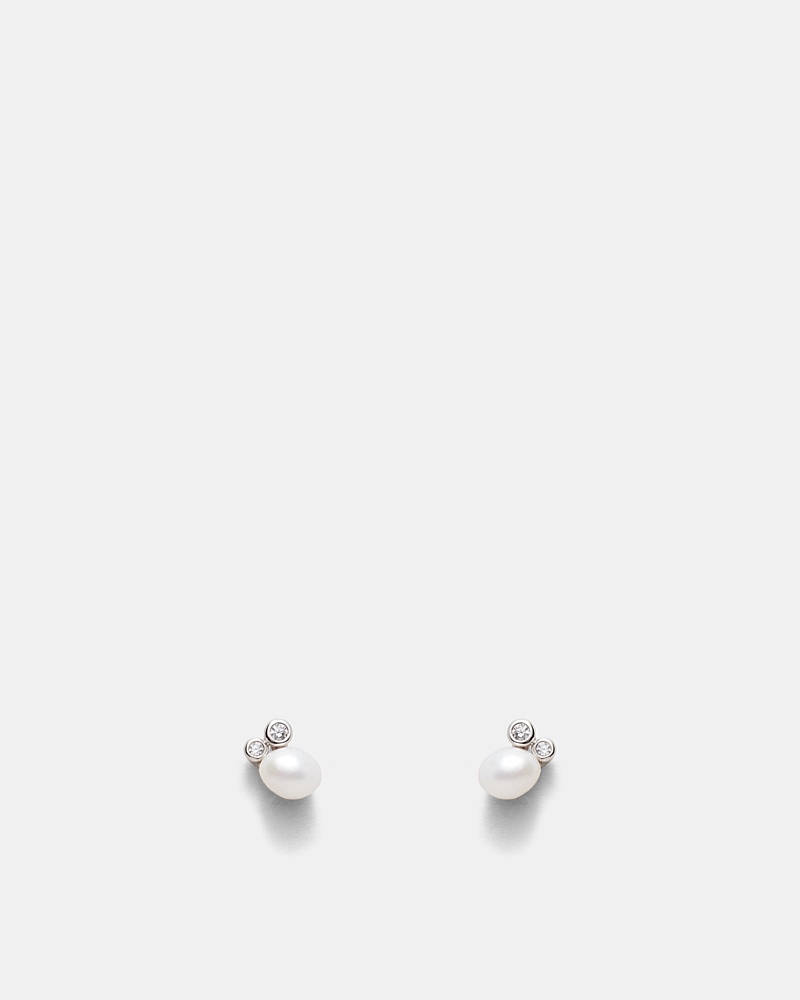 La Perle Stud Earrings