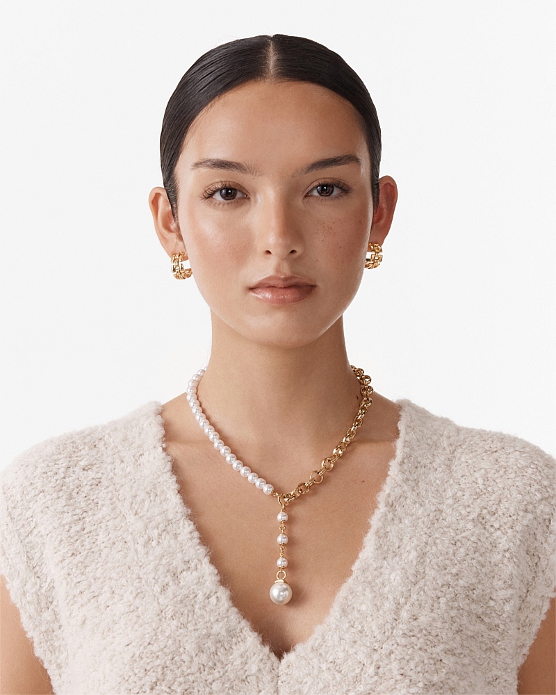 Demeanour Pearl Lariat Necklace