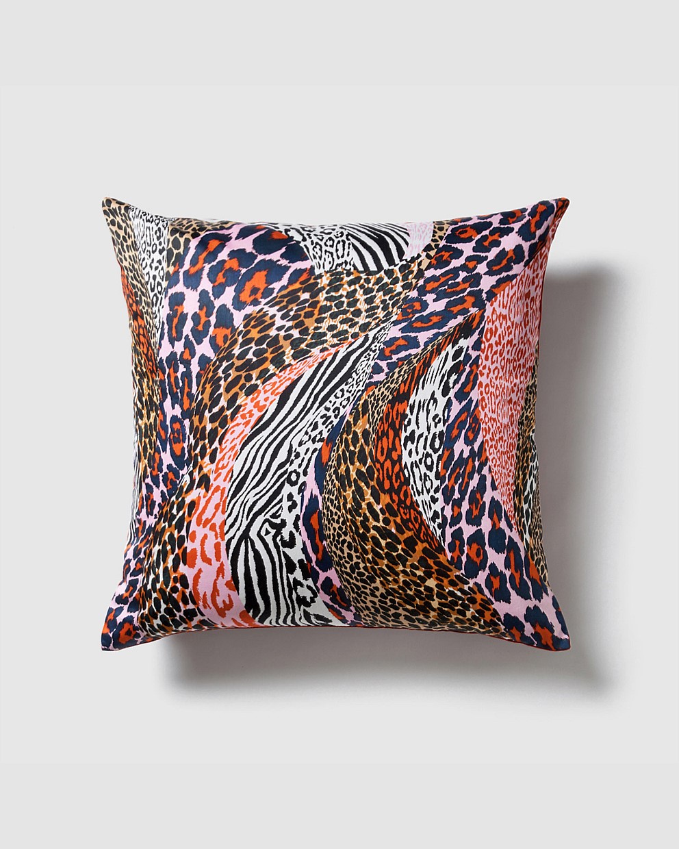 ROAR CUSHION