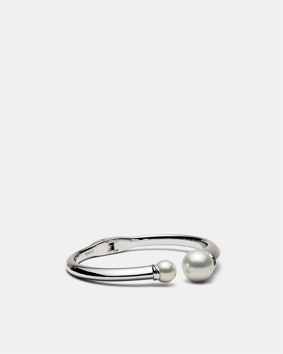 En Pointe Pearl Bangle