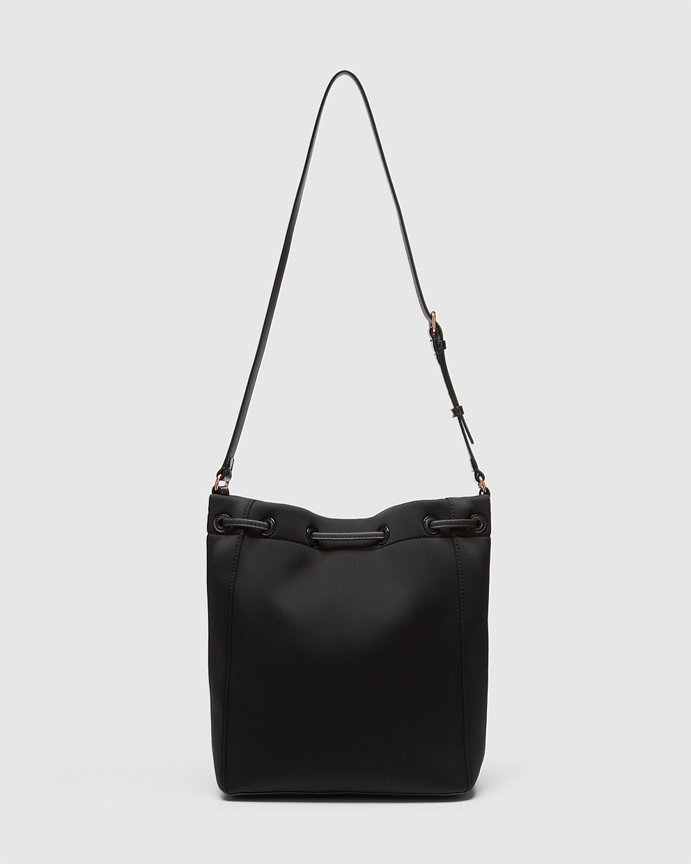 SERENITY POUCHE BUCKET BAG