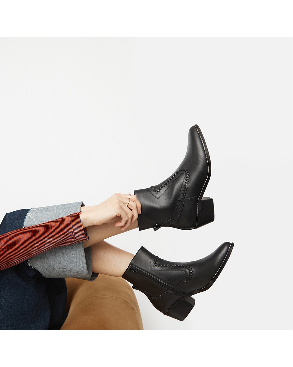 Realms Boots