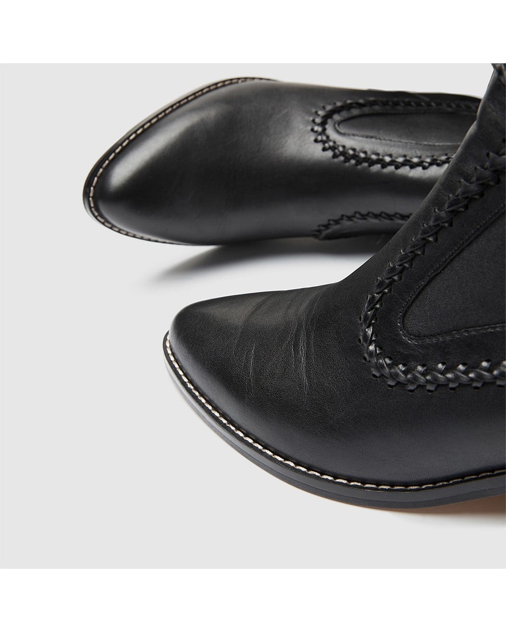 Realms Boots