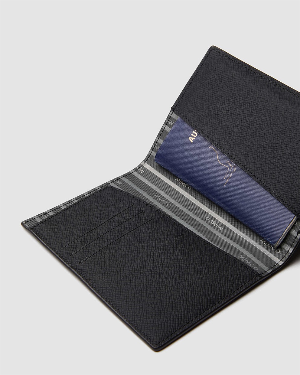 Classico Passport Holder