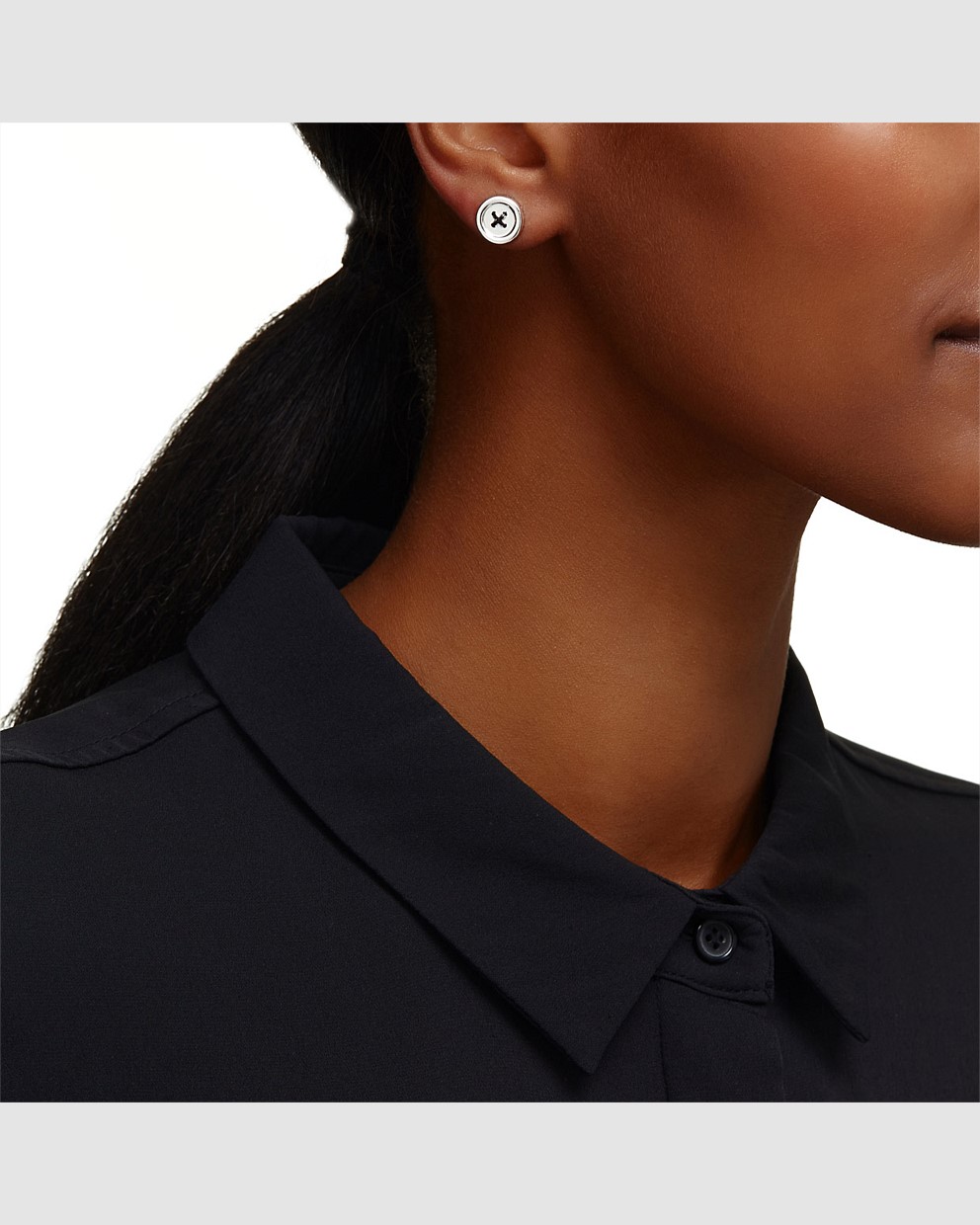 BUTTON UP SIGNATURE STUD