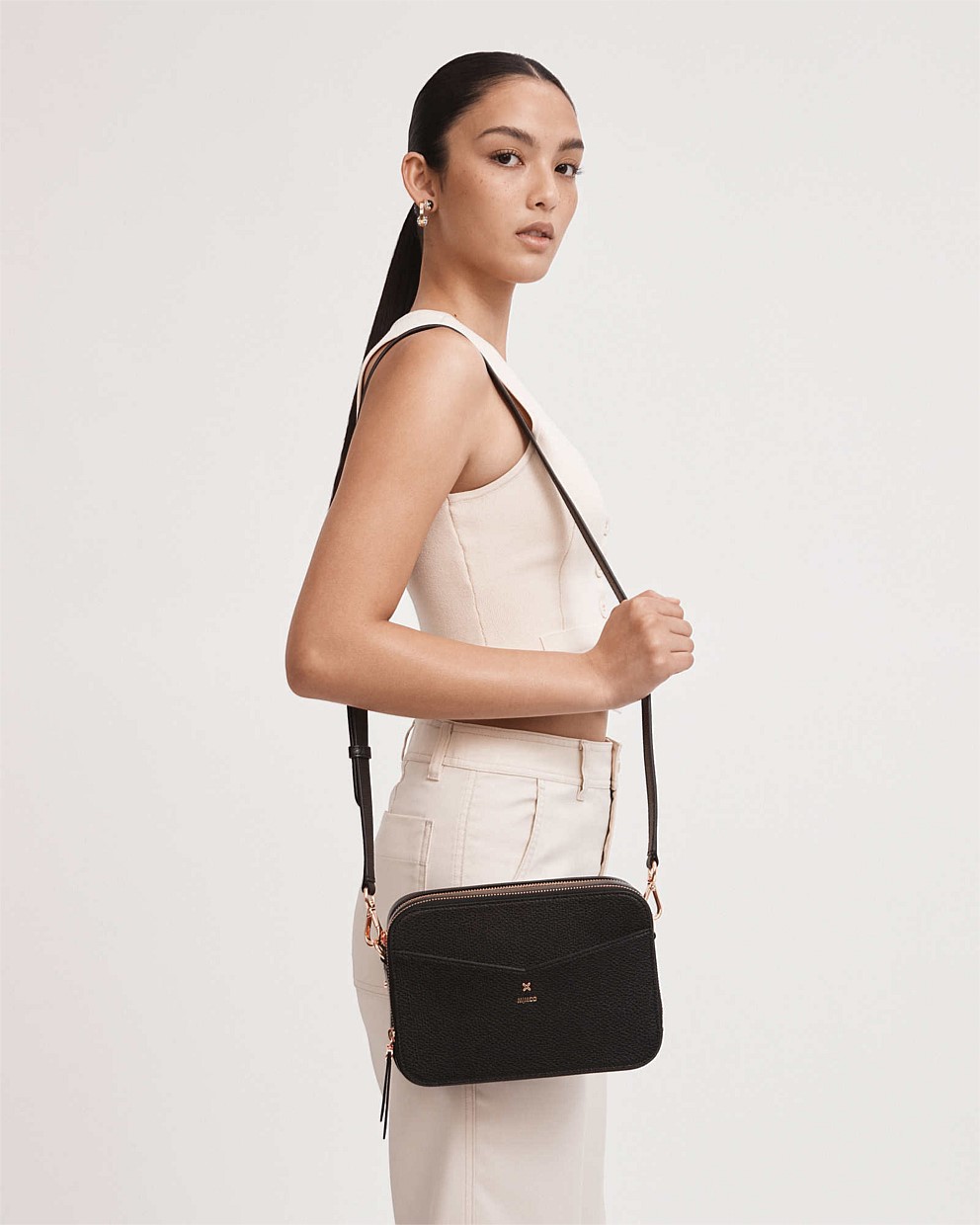 D-Vine Camera Crossbody Bag