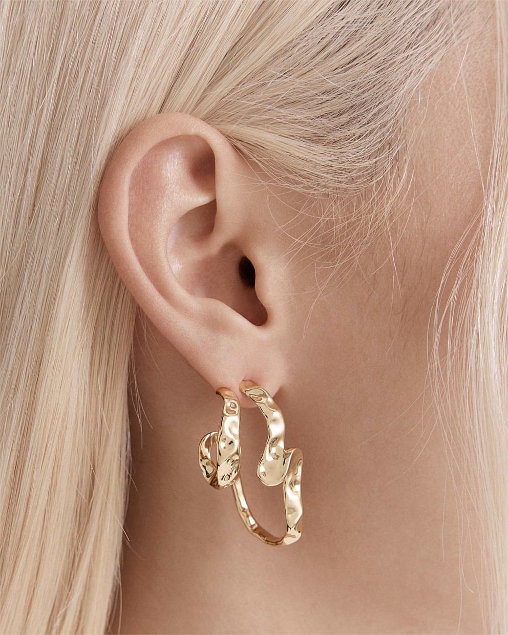 Cadence Hoop Earrings