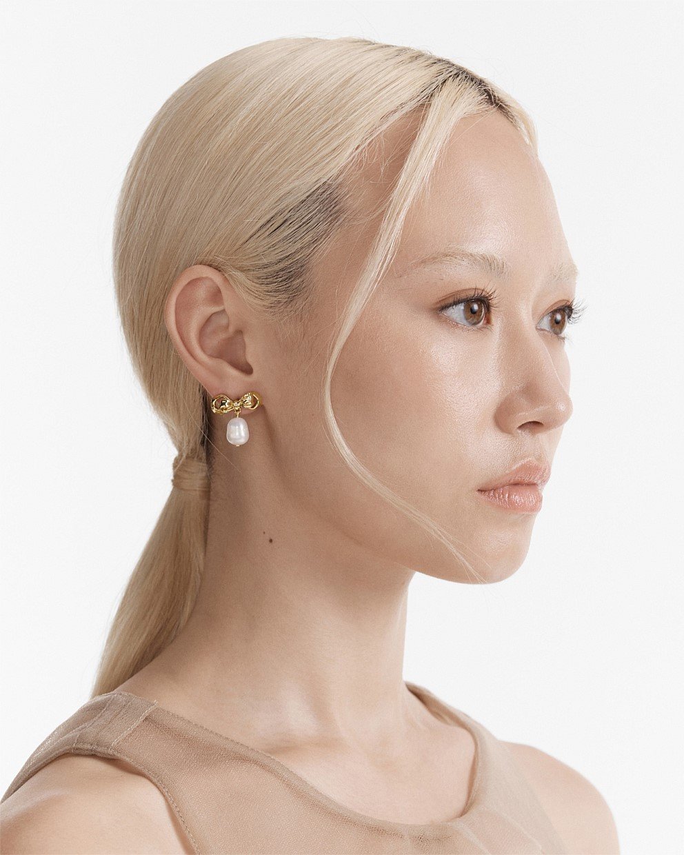 Darcys Bow Pearl Earrings