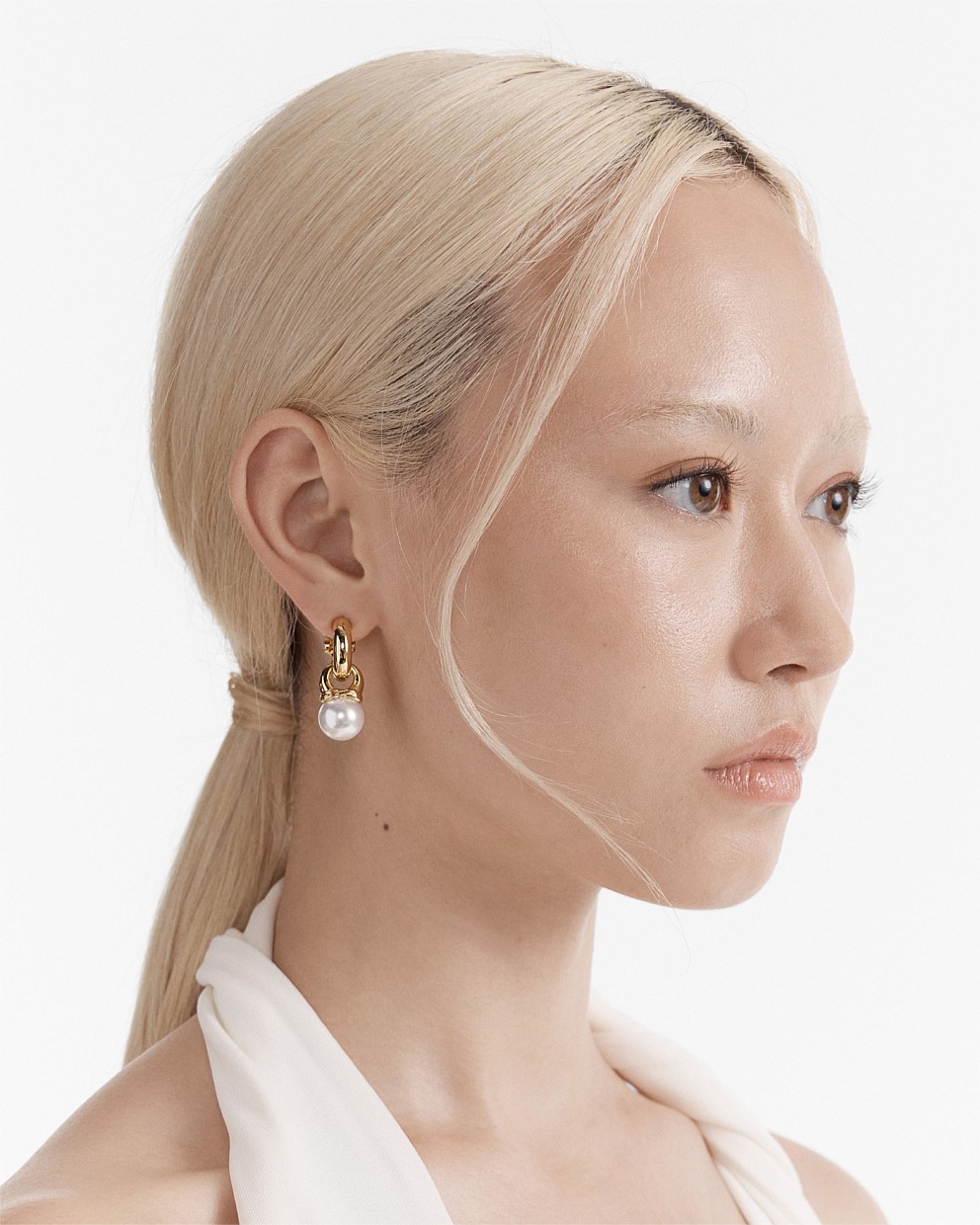 En Pointe Pearl Hoop Earrings