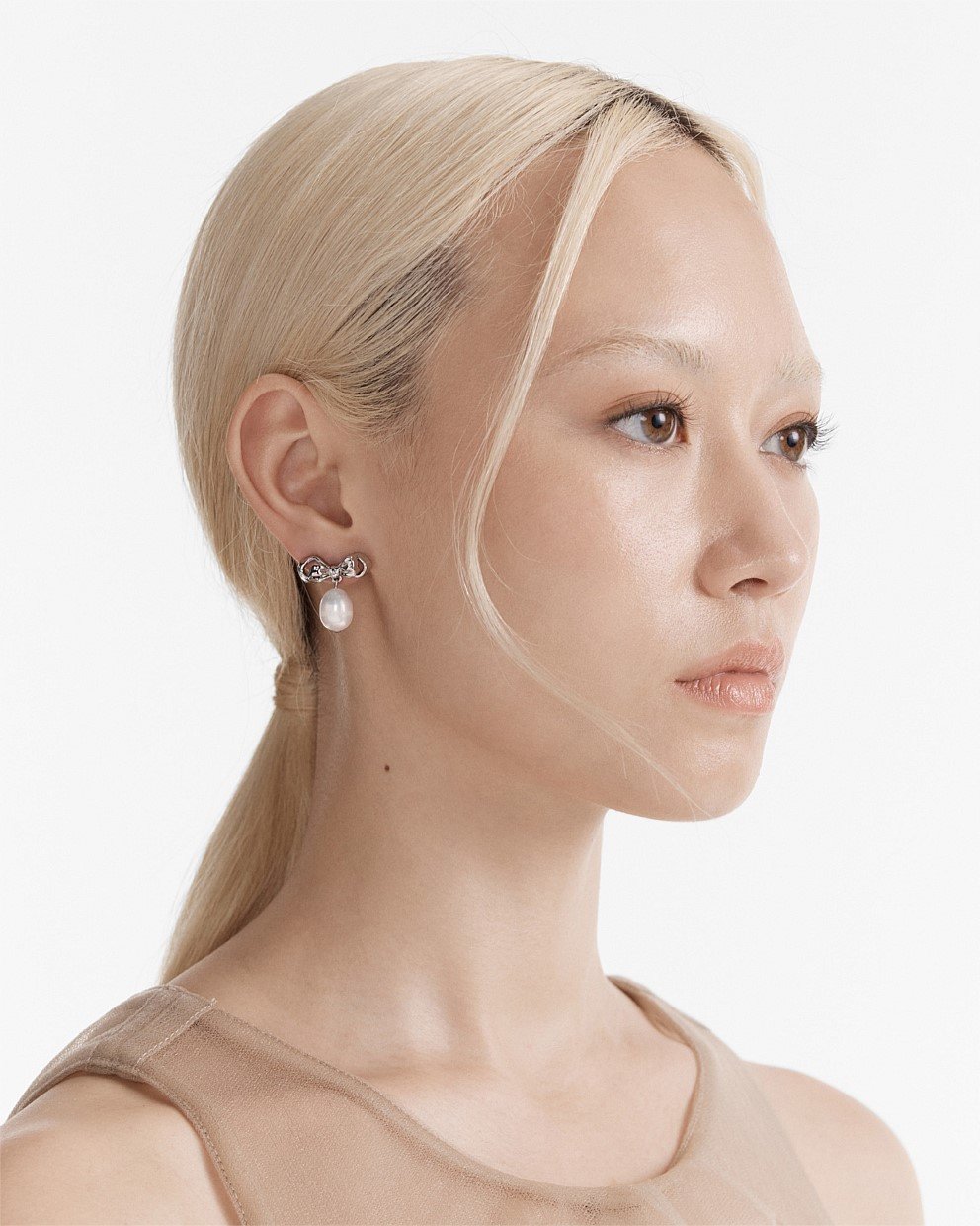 Darcys Bow Pearl Earrings