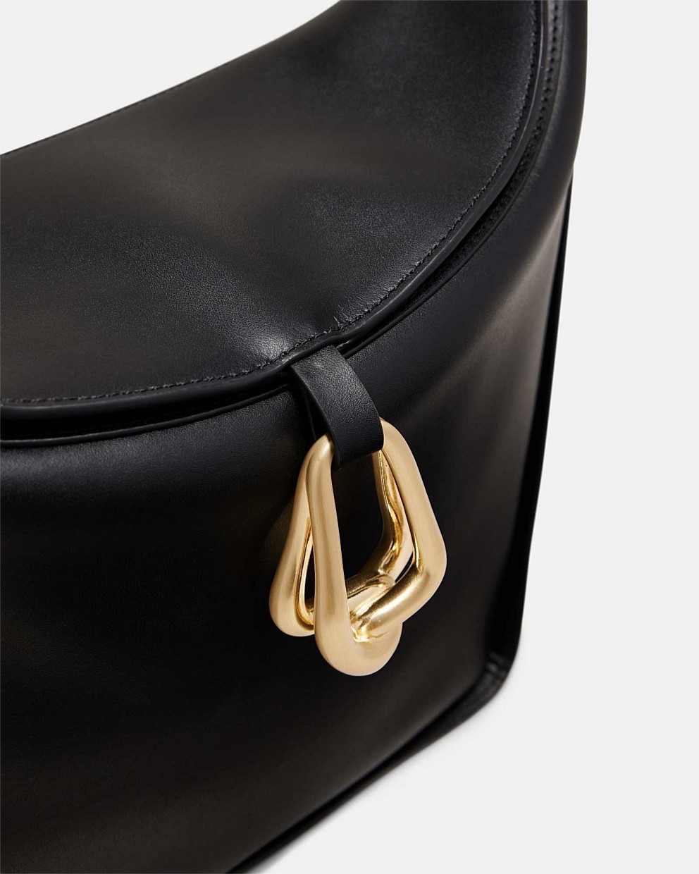 Mila Shoulder Bag