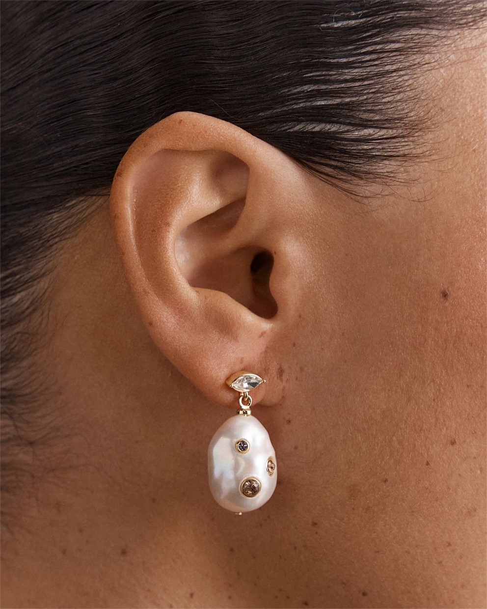 Desire Pearl Earrings