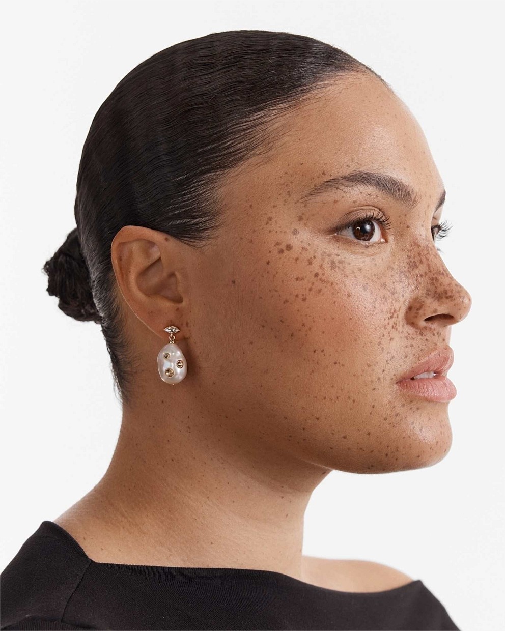 Desire Pearl Earrings