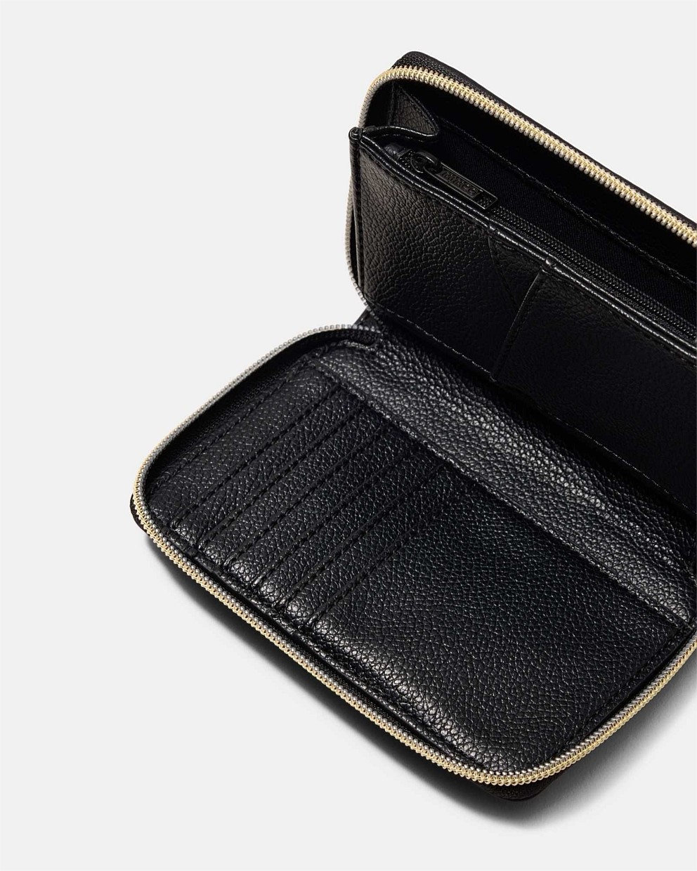 Brunswick Small Zip Wallet