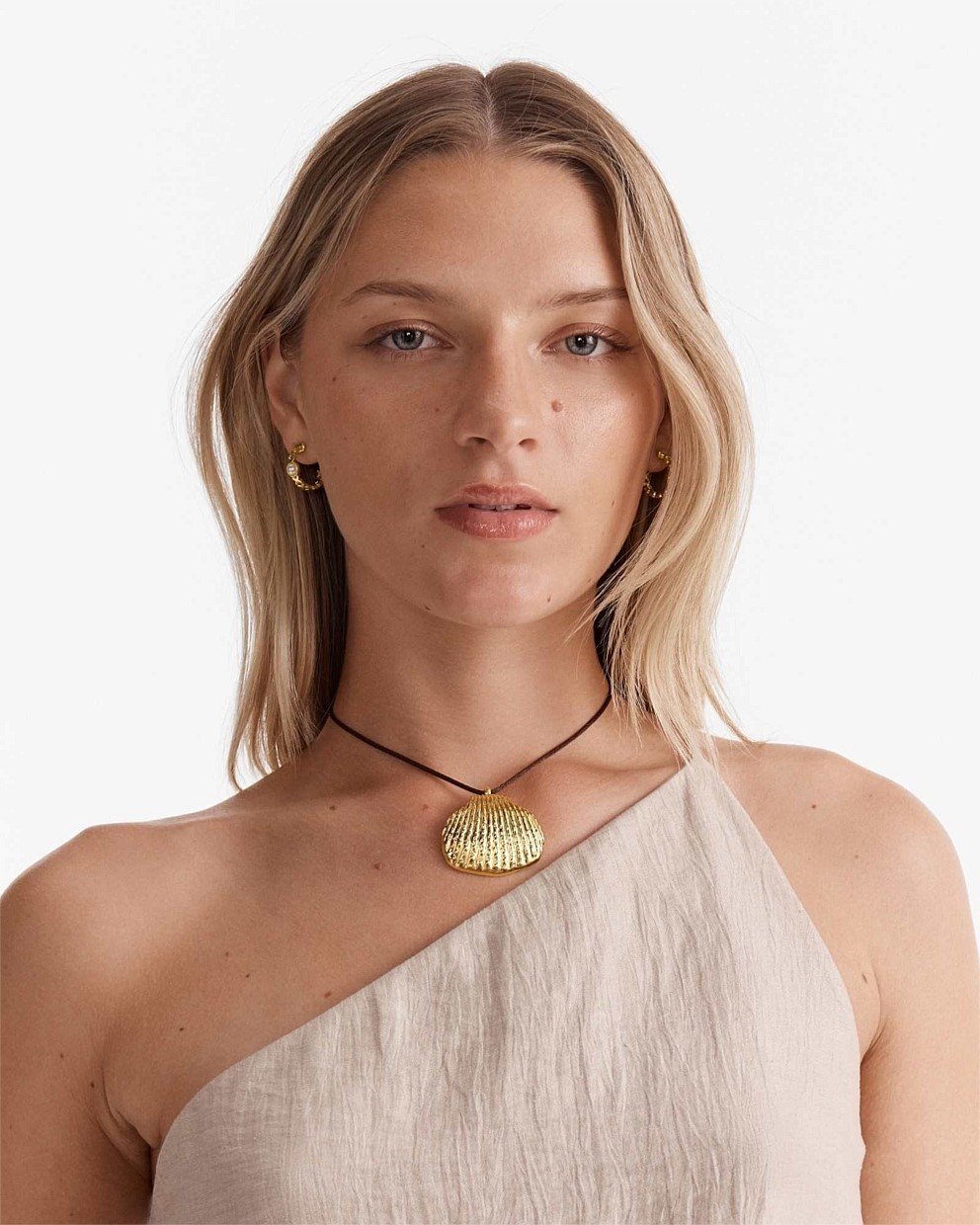 Shell Toggle Necklace