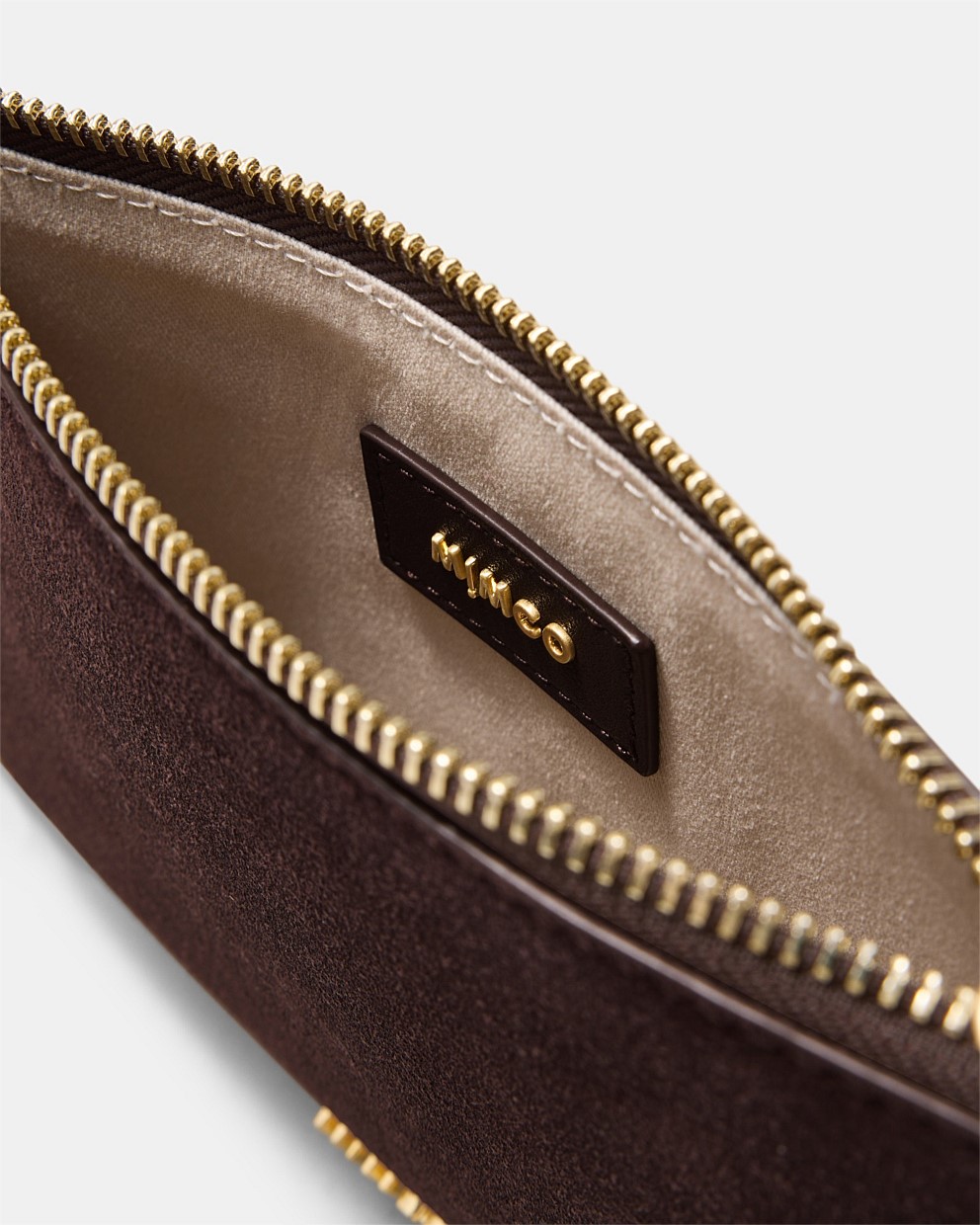 Dolly Pouch