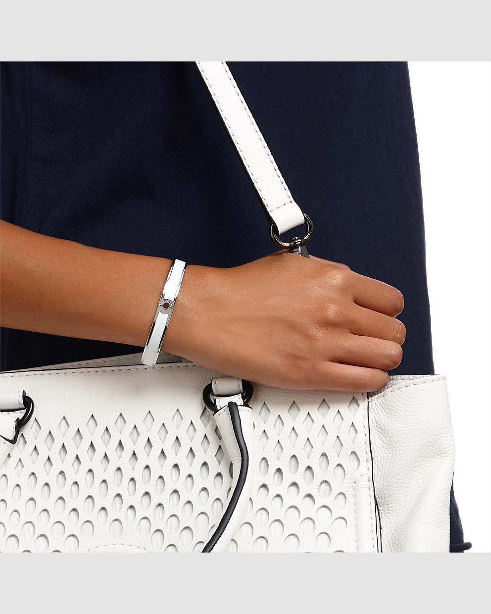 TEMPO HINGED BANGLE