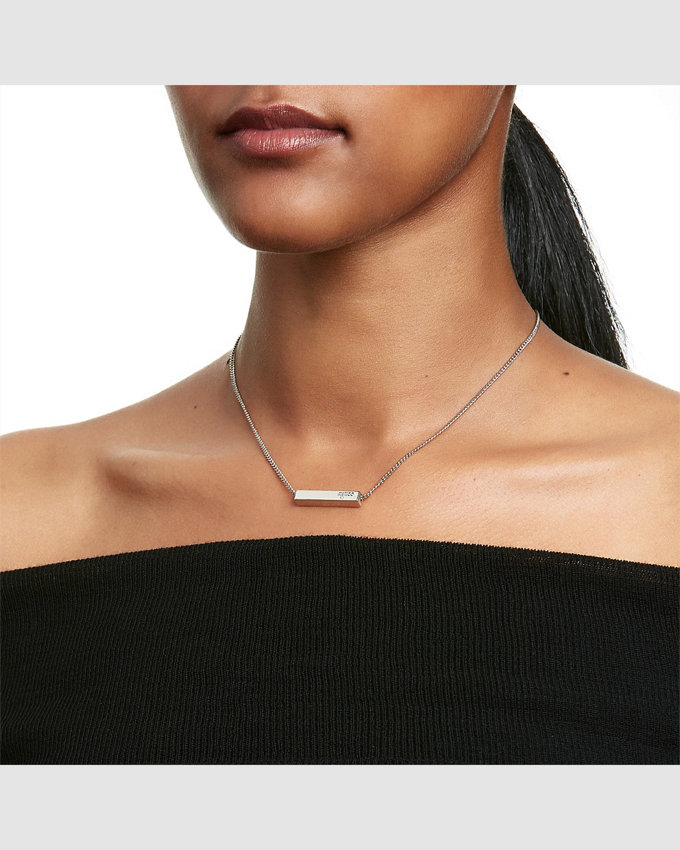 Invitation Neck